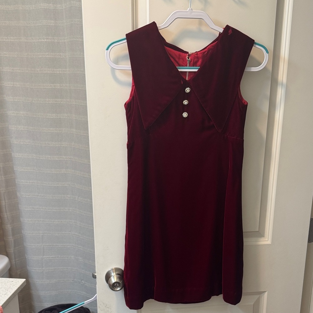 Elegant Burgundy Sleeveless Dress